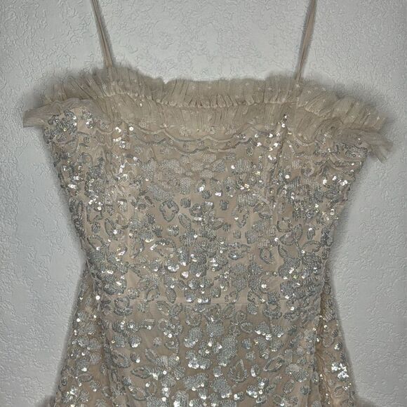 NWT Needle & Thread Regal Rose Gloss Strapless Micro Mini Dress Champagne Size14 - Picture 4 of 14